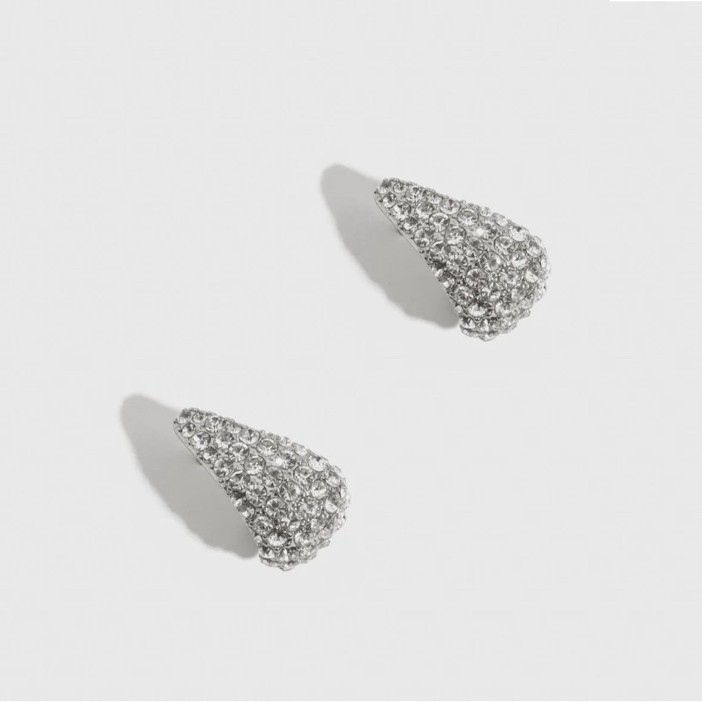Drae Collection Silver Teardrop Earrings‎ BNWT.